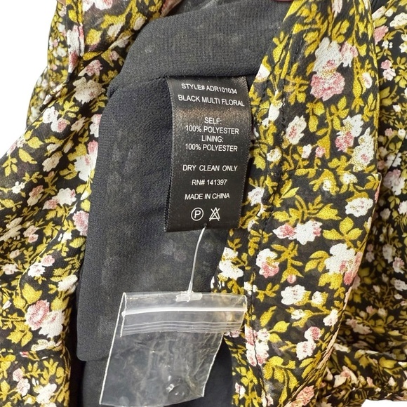 ASTR The Label Green Ruched Micro Floral V Neckline Women’s Mini Dress Sz M - Picture 7 of 12